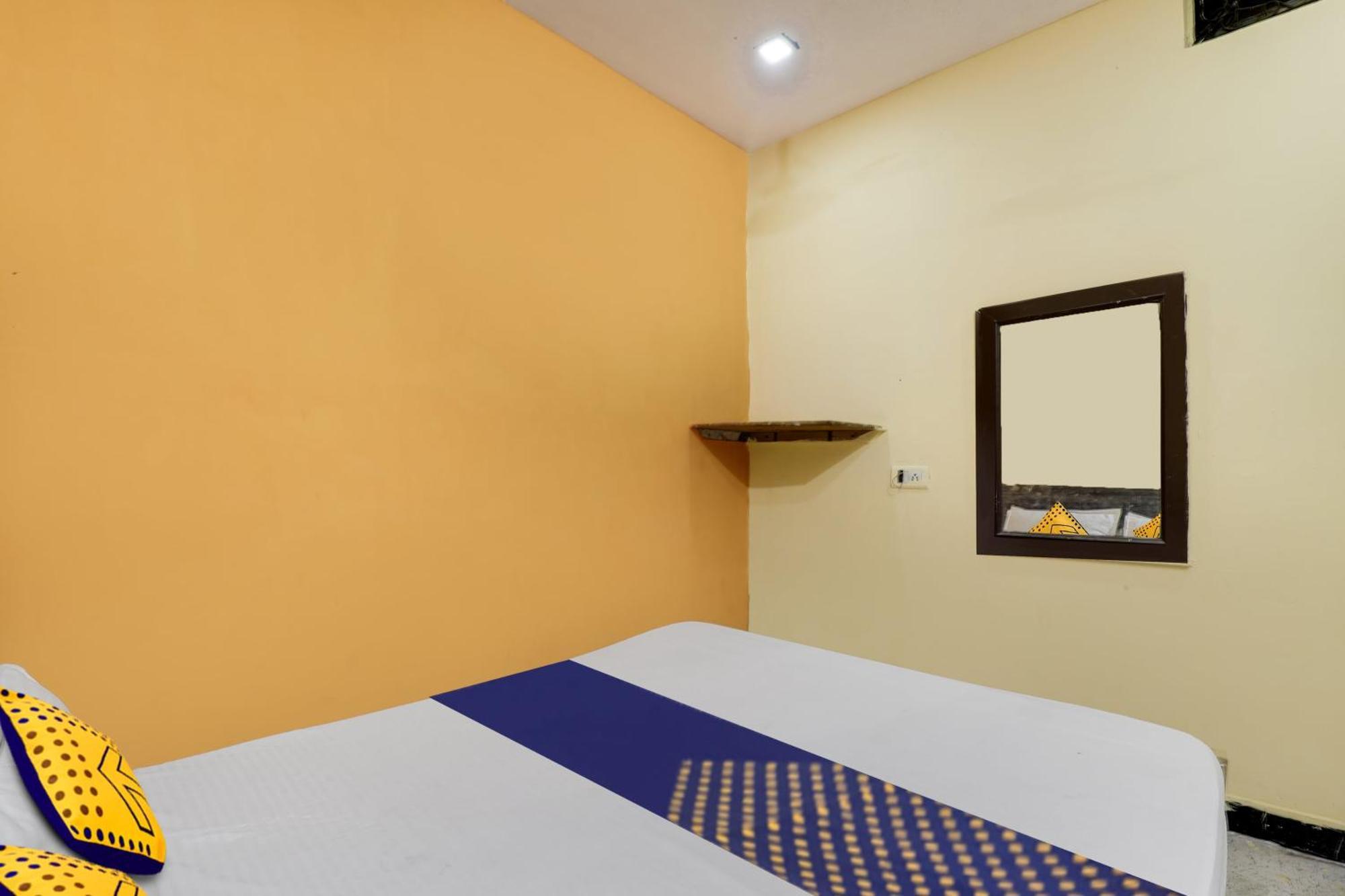 Spot On Hotel Sai Ashirwad Residency Hyderabad Esterno foto