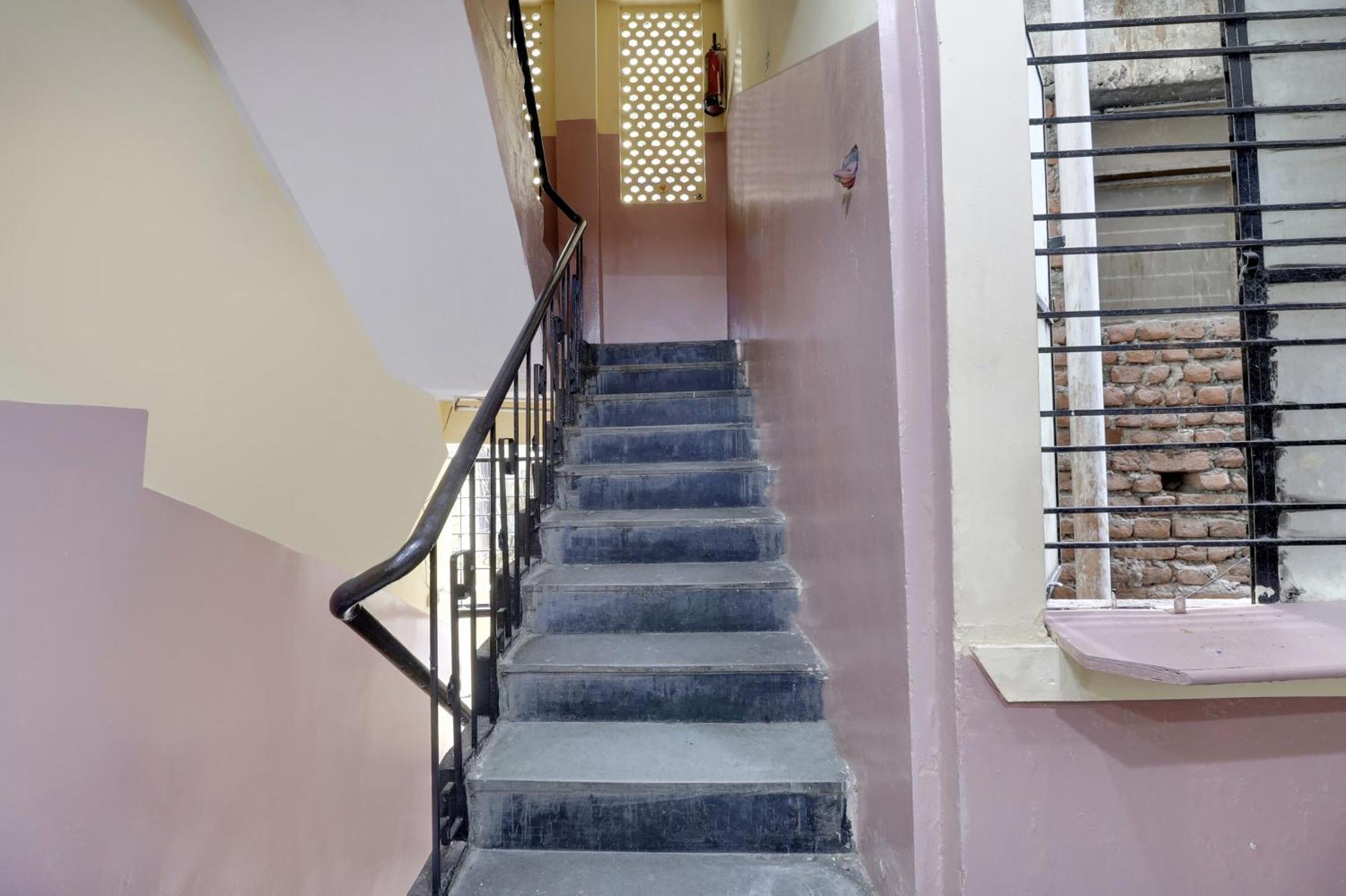 Spot On Hotel Sai Ashirwad Residency Hyderabad Esterno foto