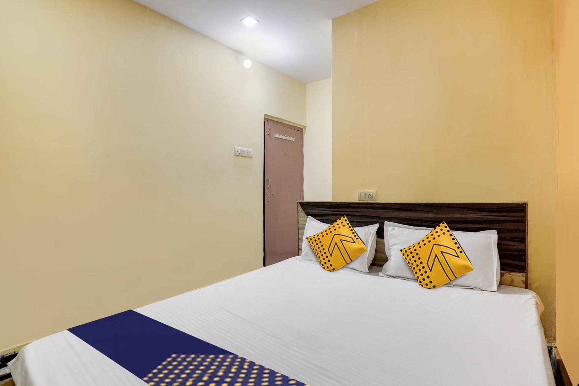 Spot On Hotel Sai Ashirwad Residency Hyderabad Esterno foto